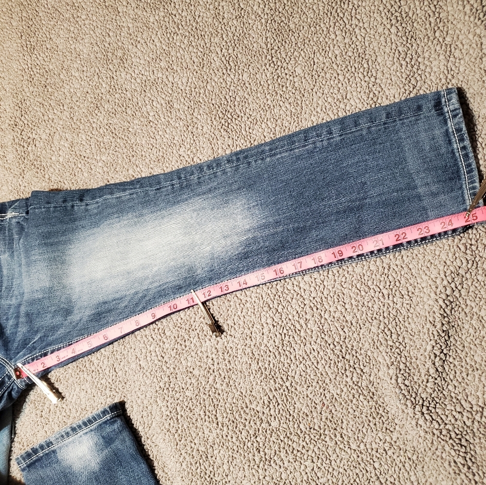 Miss Me Mid Rise Embroidered Bling Denim Easy Crop Jeans Y2K women Sz 29 - Picture 7 of 9